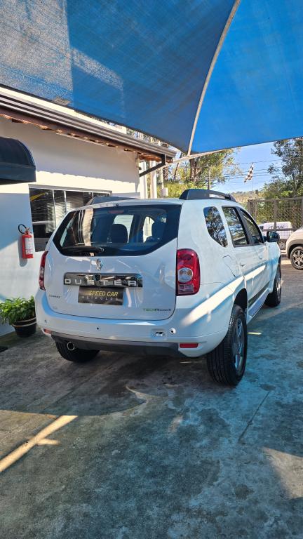 RENAULT Duster - Foto