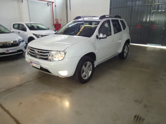 RENAULT Duster - Foto