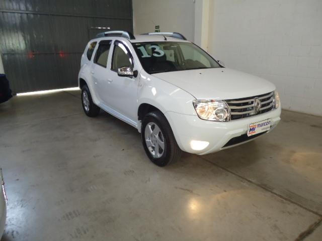 RENAULT Duster - Foto