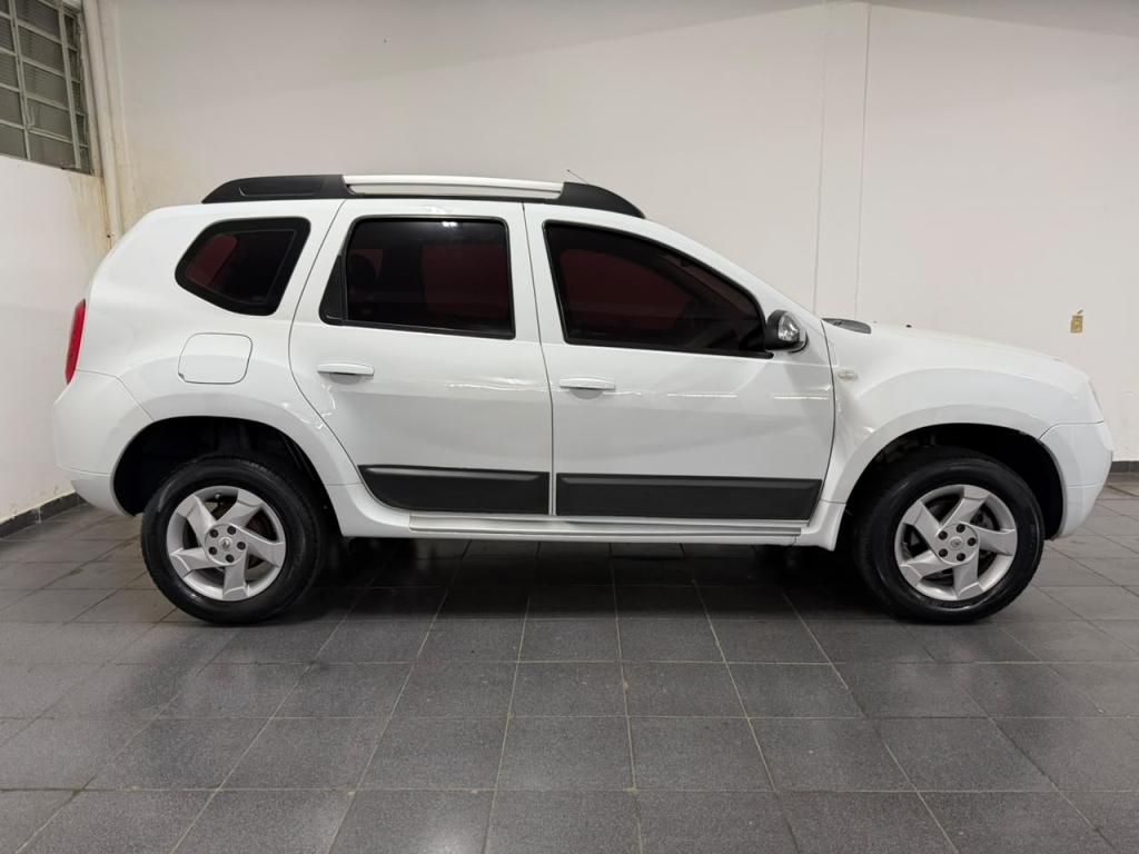 RENAULT Duster - Foto
