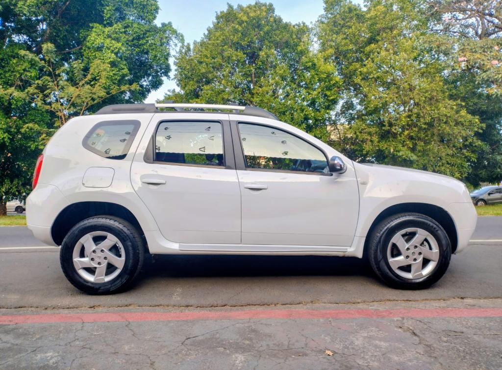 RENAULT Duster - Foto