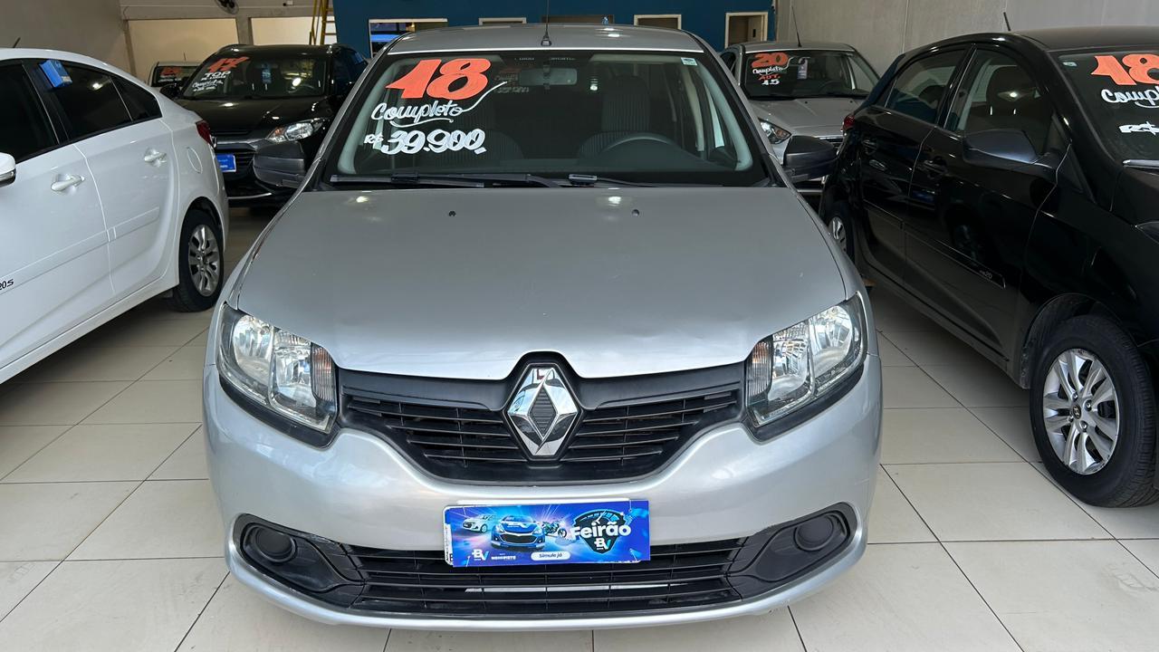 RENAULT Logan - Foto