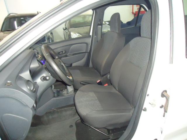 RENAULT Logan - Foto