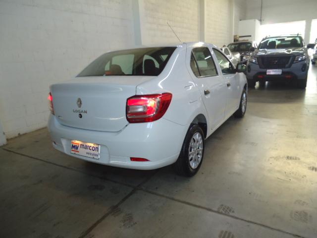 RENAULT Logan - Foto