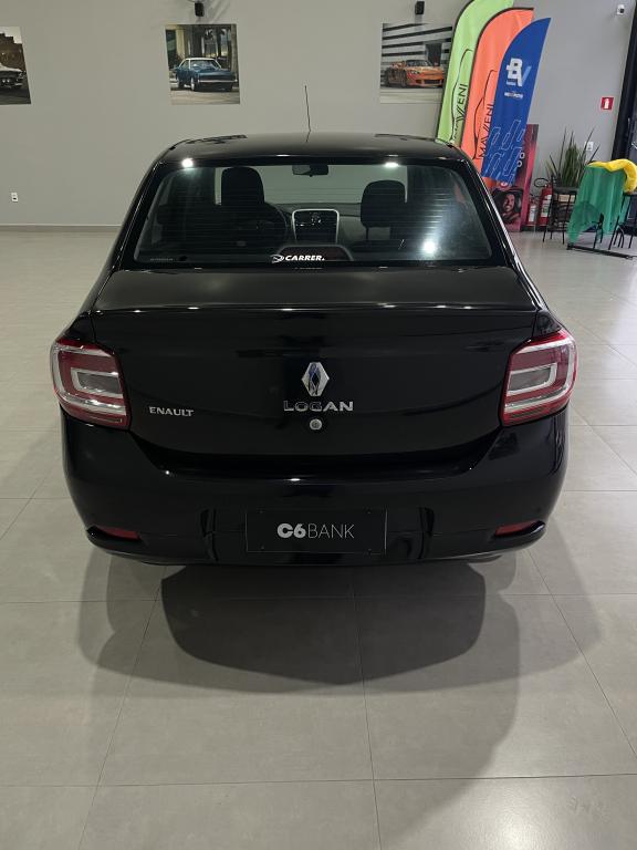 RENAULT Logan - Foto