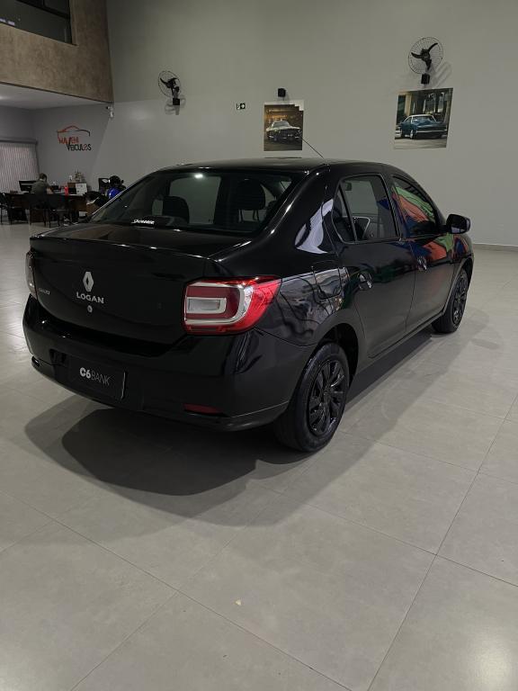 RENAULT Logan - Foto