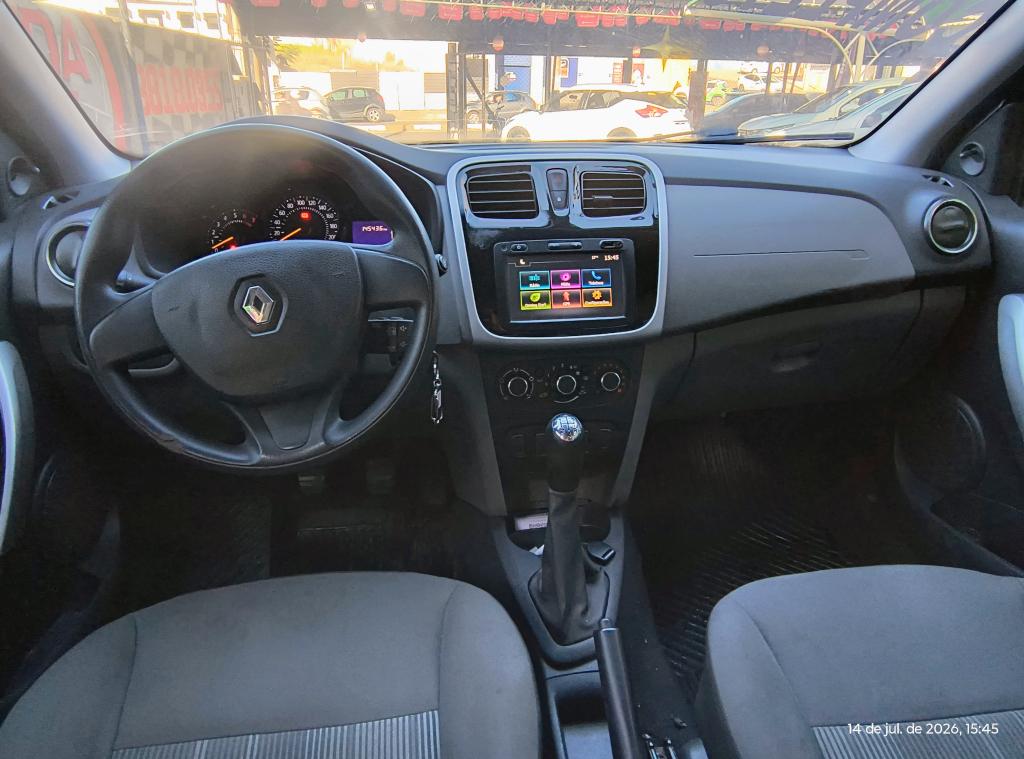 RENAULT Logan - Foto