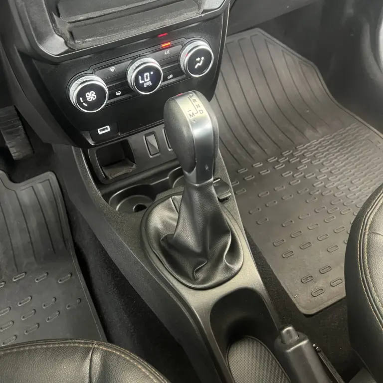 RENAULT Oroch - Foto