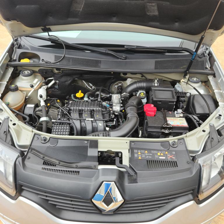 RENAULT Sandero - Miniatura