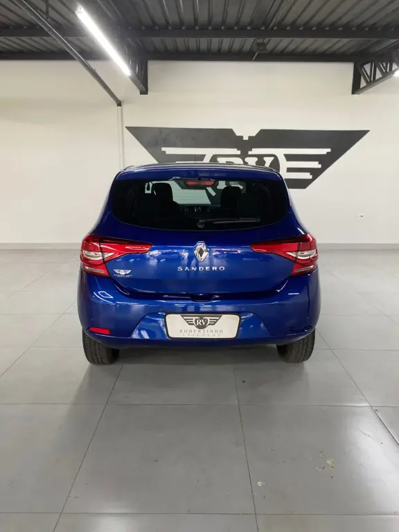 RENAULT Sandero - Foto