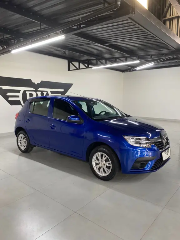 RENAULT Sandero - Foto