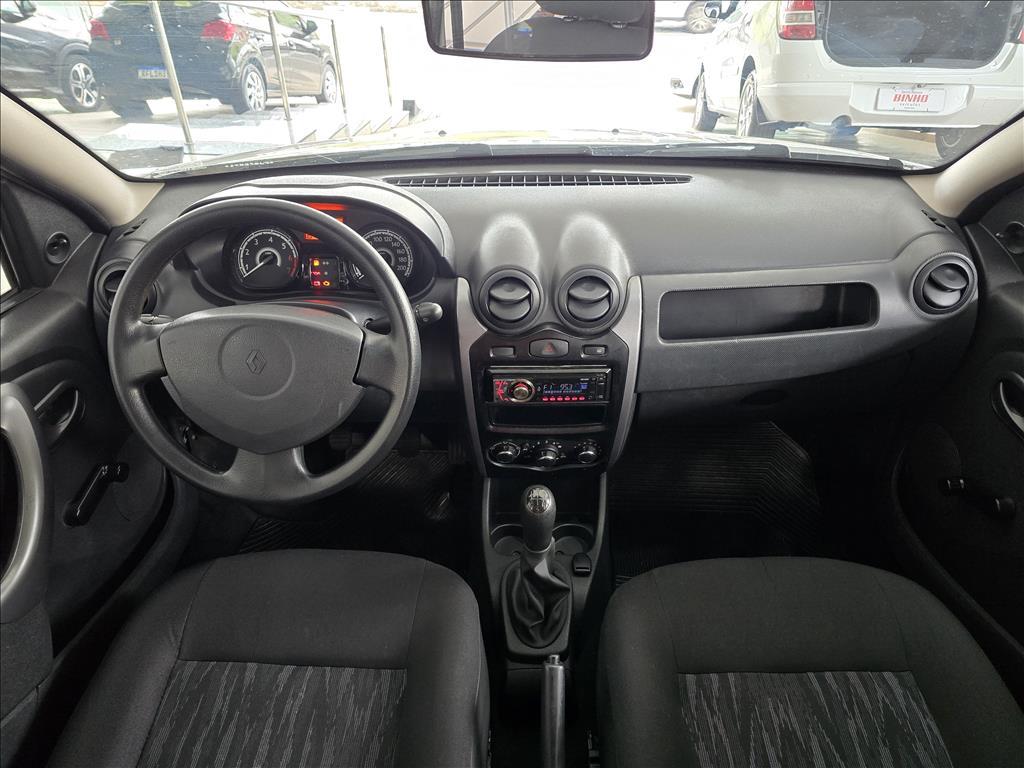 RENAULT Sandero - Foto