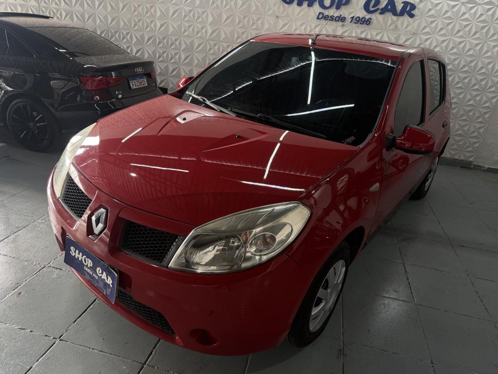 RENAULT Sandero - Foto