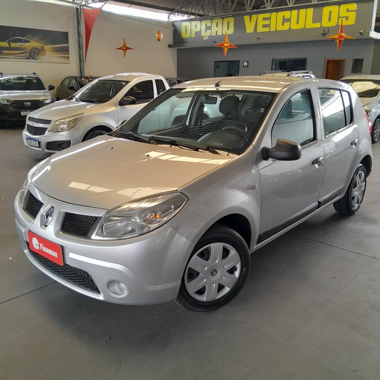 RENAULT Sandero - Foto