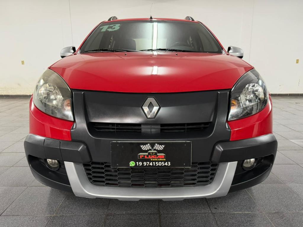 RENAULT Sandero - Foto