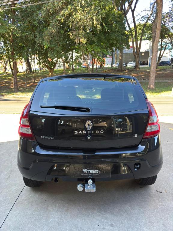 RENAULT Sandero - Foto