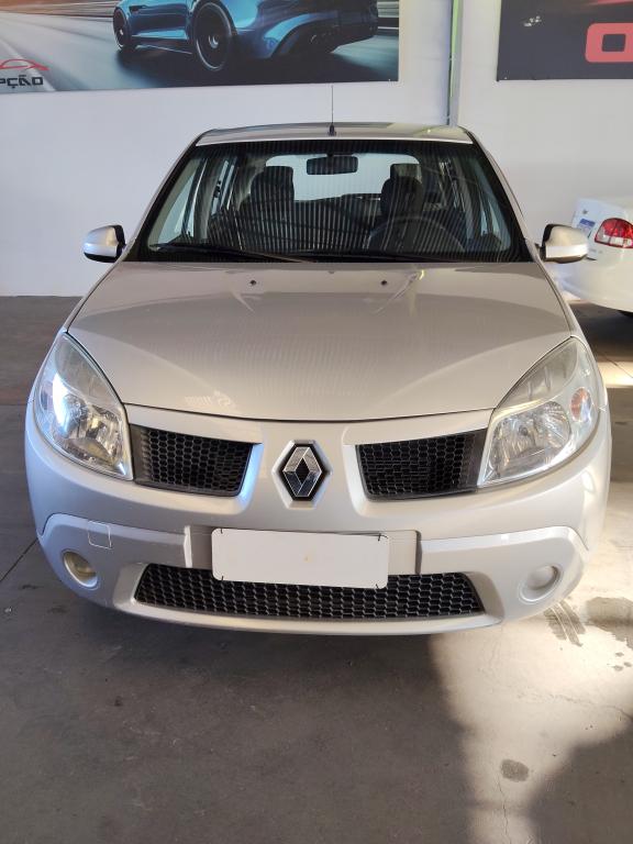 RENAULT Sandero - Foto