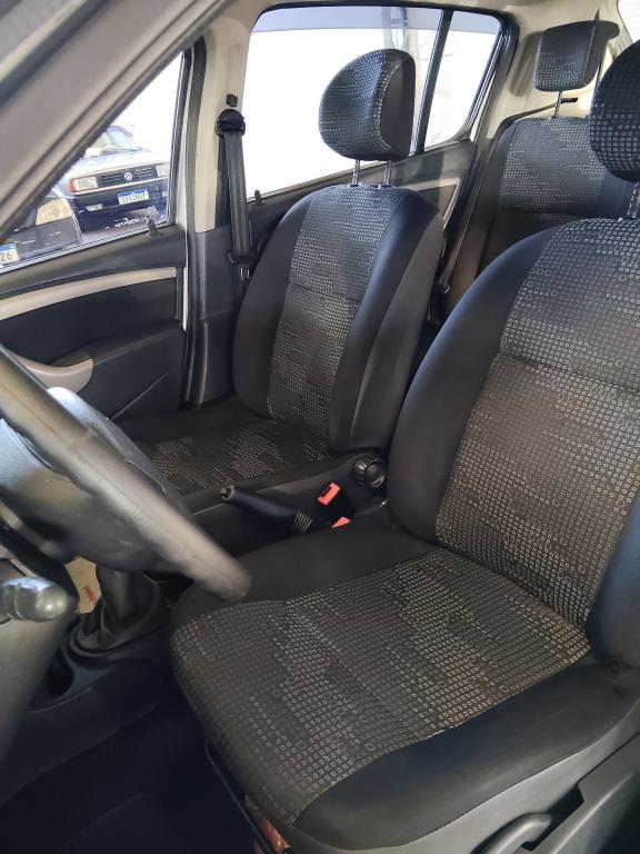 RENAULT Sandero - Foto
