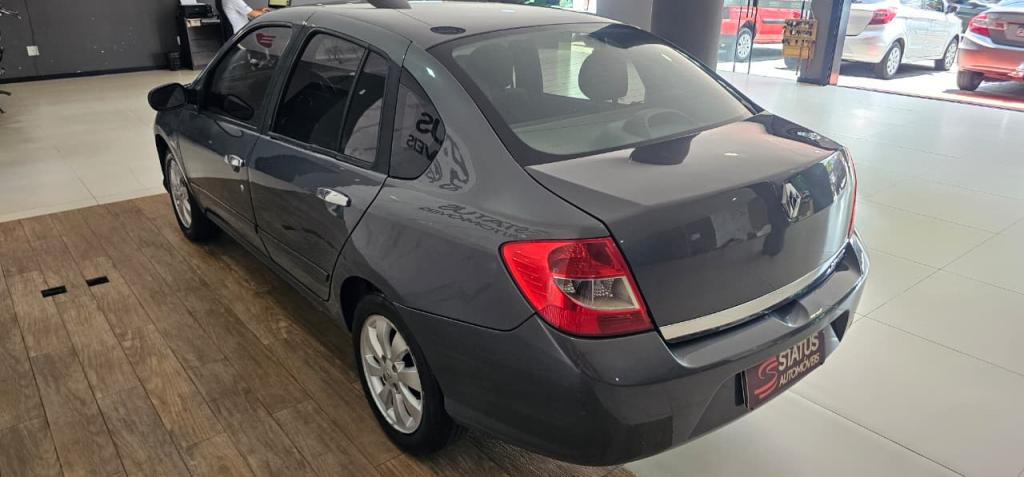 RENAULT Symbol - Foto