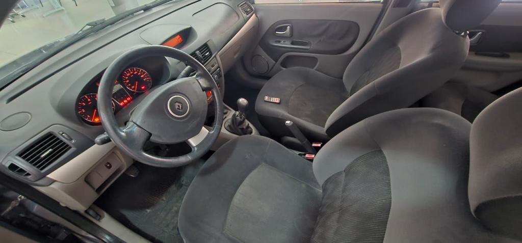 RENAULT Symbol - Foto