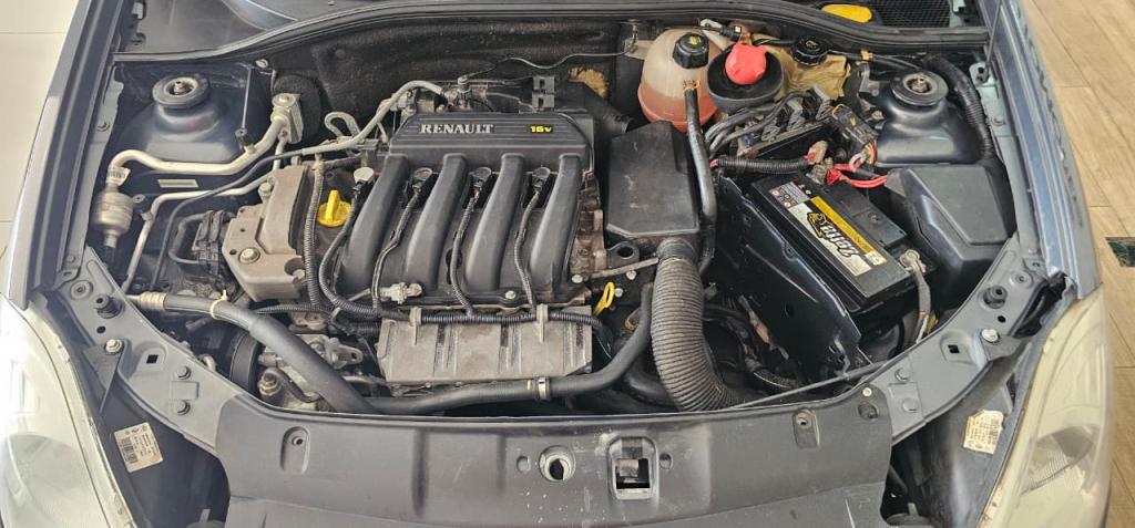 RENAULT Symbol - Foto