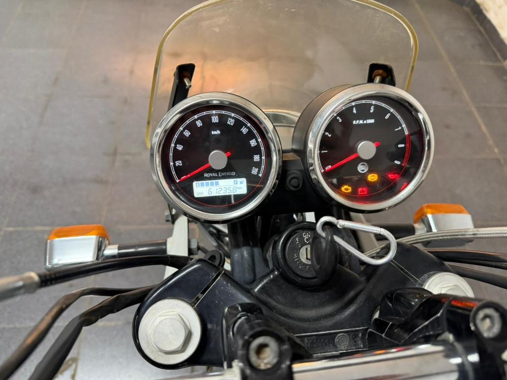 ROYAL ENFIELD Interceptor 650 - Foto