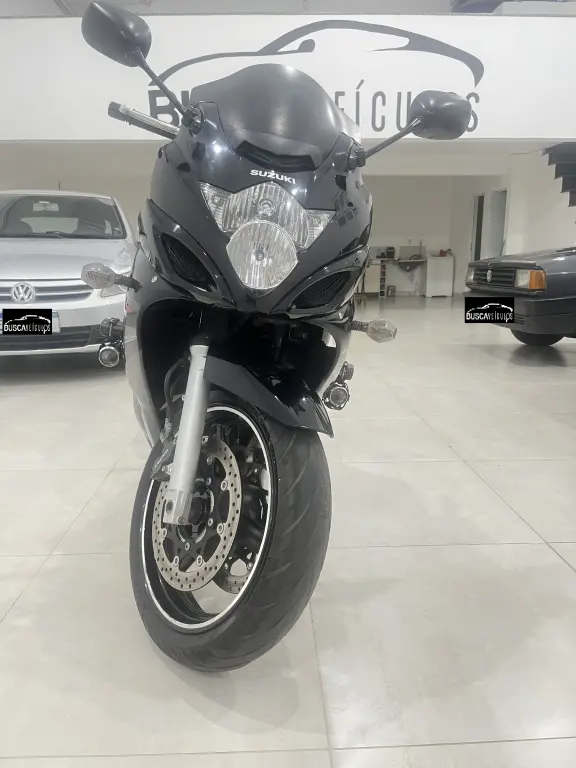 SUZUKI GSX 650 F