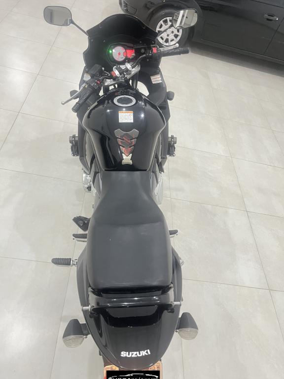 SUZUKI GSX 650 F - Foto