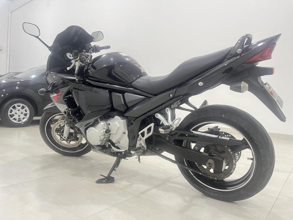 SUZUKI GSX 650 F - Foto