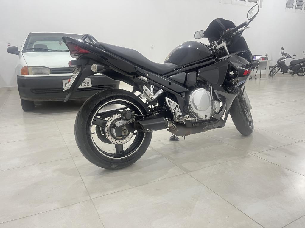 SUZUKI GSX 650 F - Foto