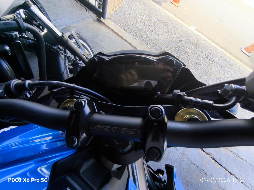 SUZUKI GSX-S 750 - Foto