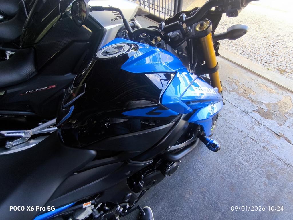 SUZUKI GSX-S 750 - Foto