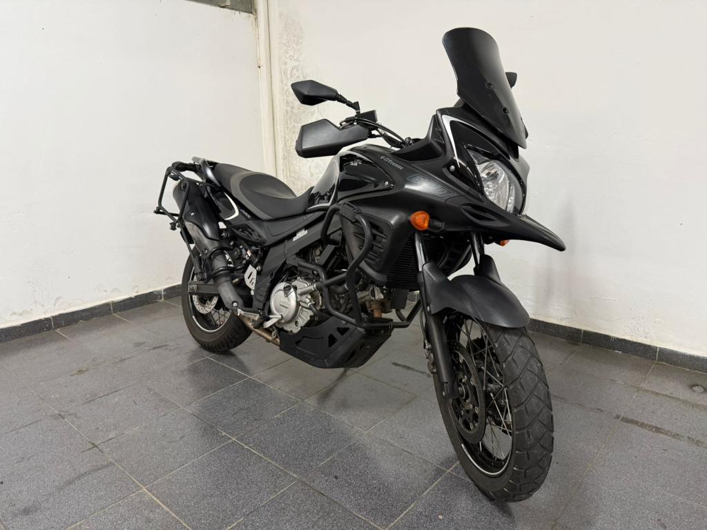 SUZUKI V-Strom DL 650 - Foto
