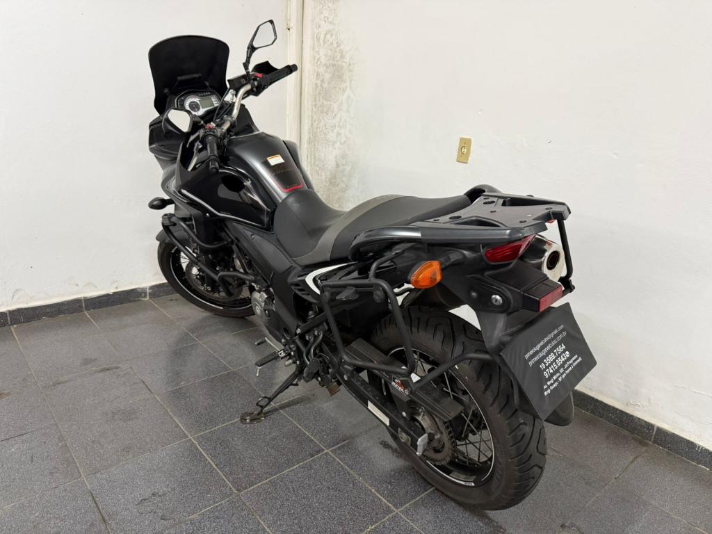 SUZUKI V-Strom DL 650 - Foto