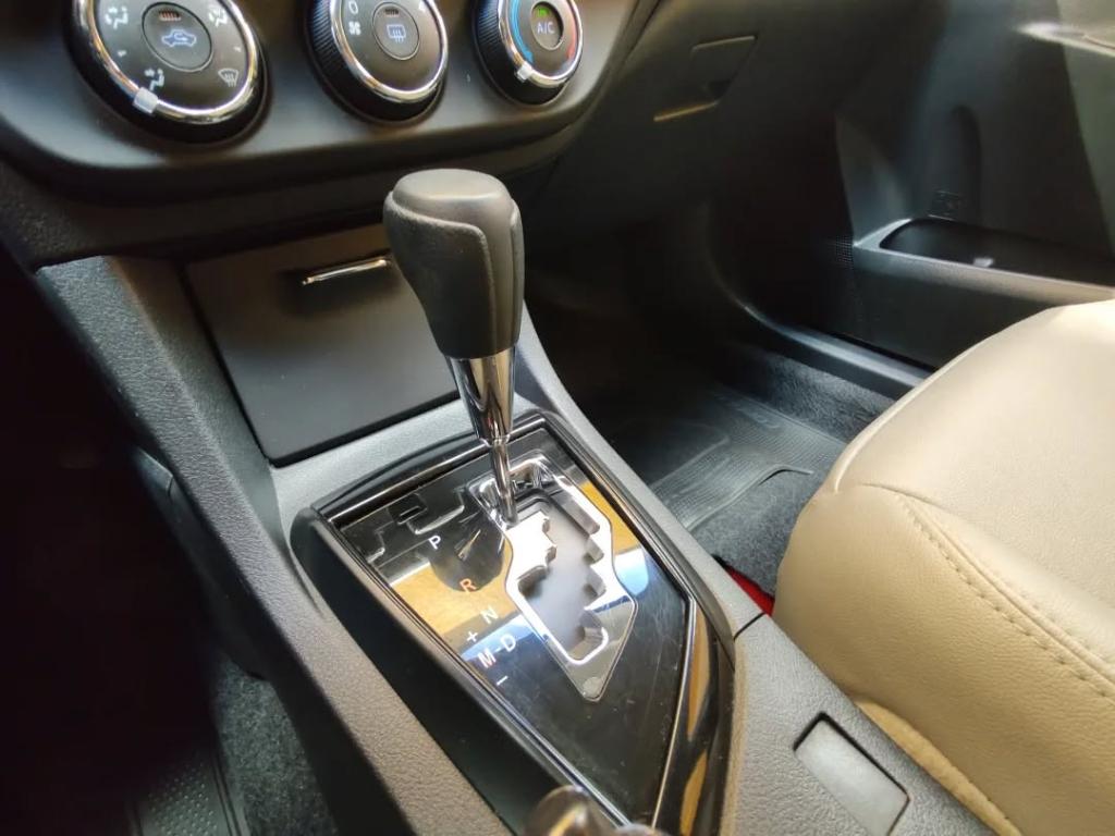 TOYOTA Corolla - Foto