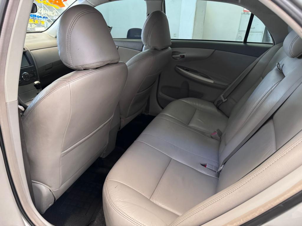 TOYOTA Corolla - Foto