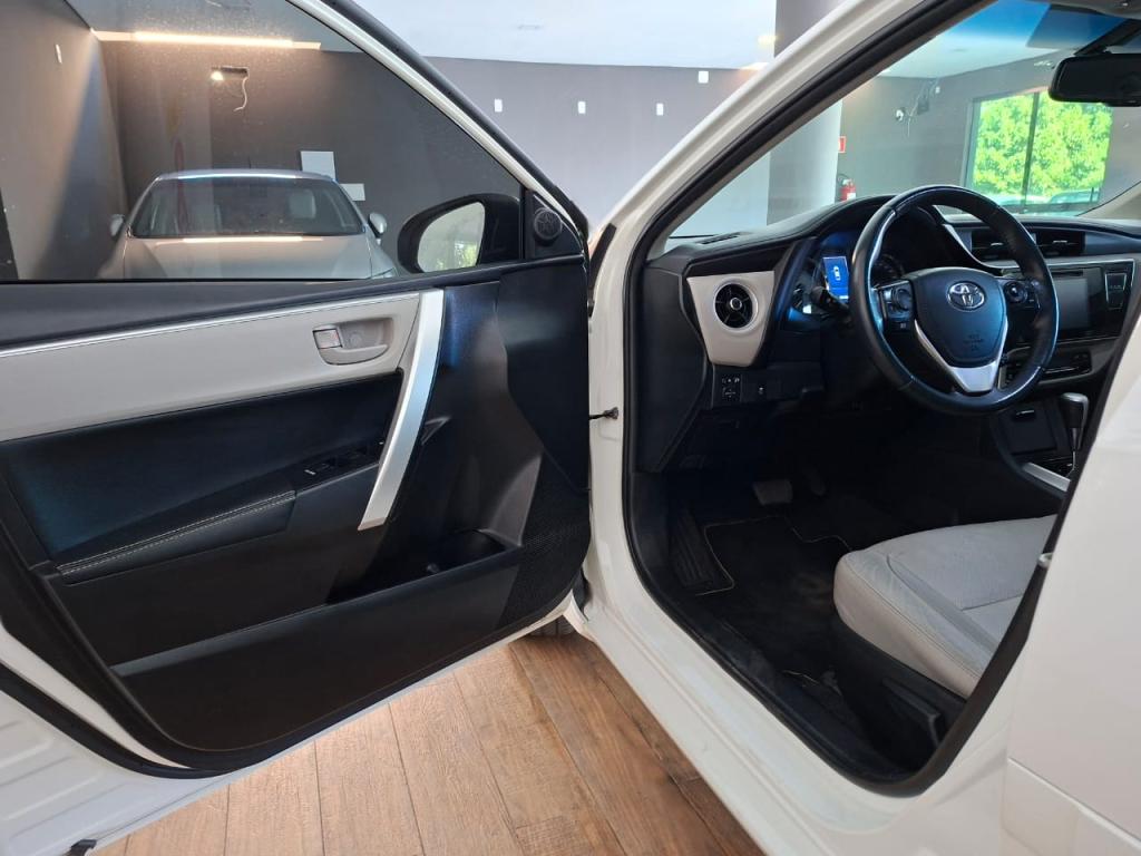 TOYOTA Corolla - Foto