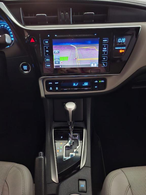 TOYOTA Corolla - Foto