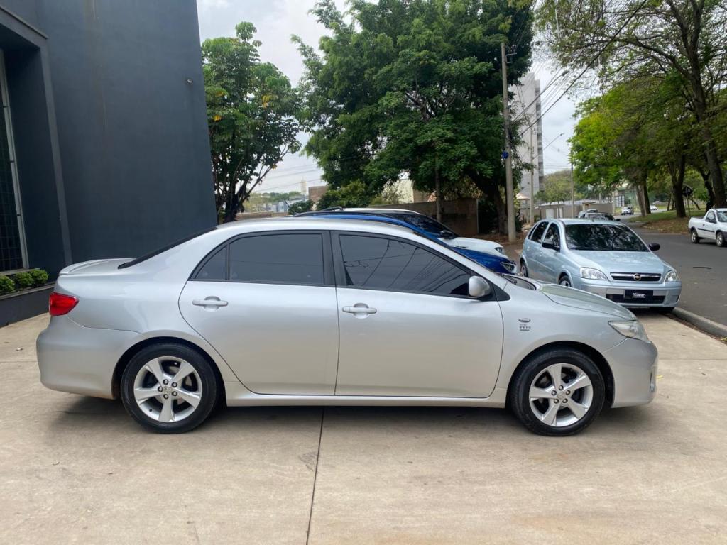 TOYOTA Corolla - Foto