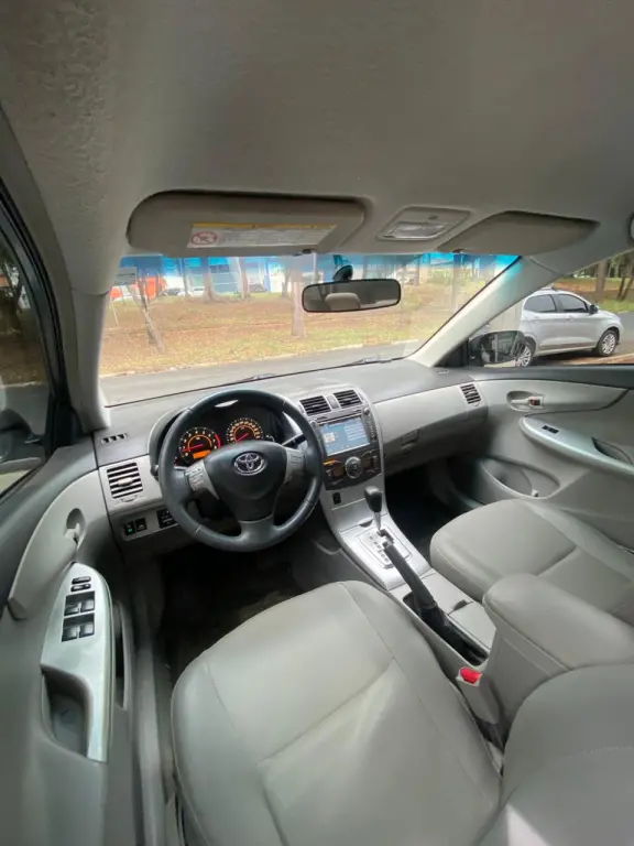 TOYOTA Corolla - Foto