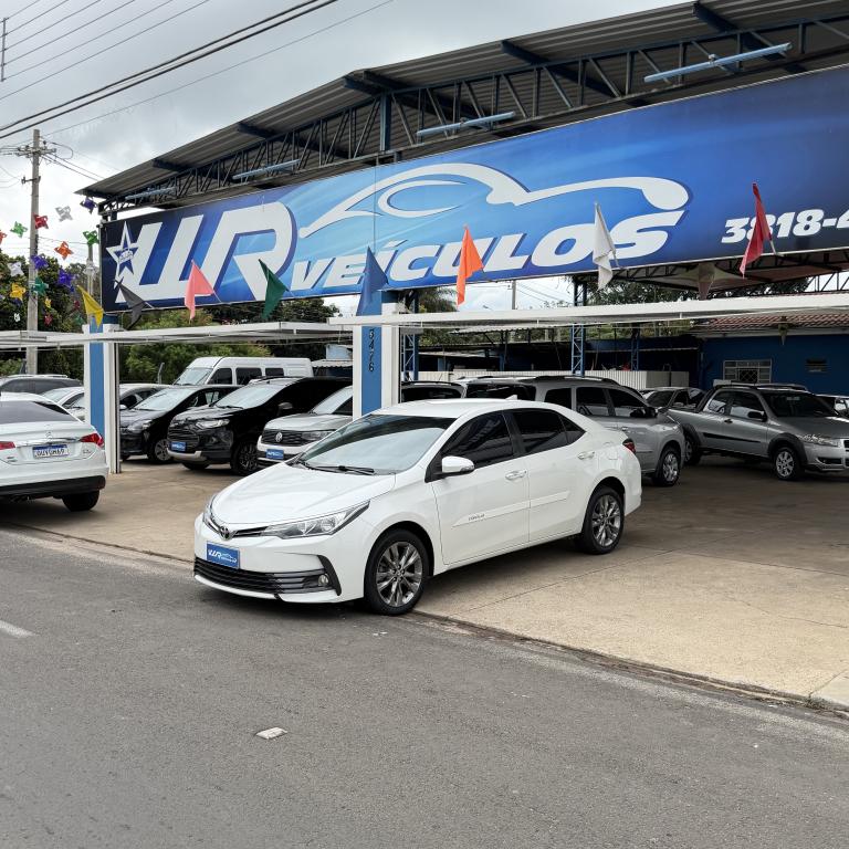 TOYOTA Corolla - Foto