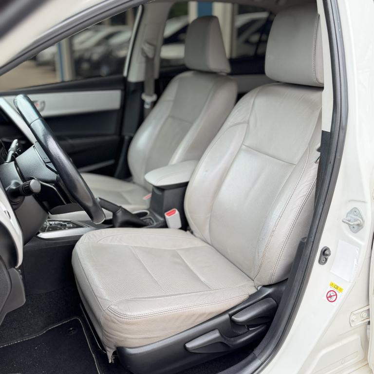 TOYOTA Corolla - Foto