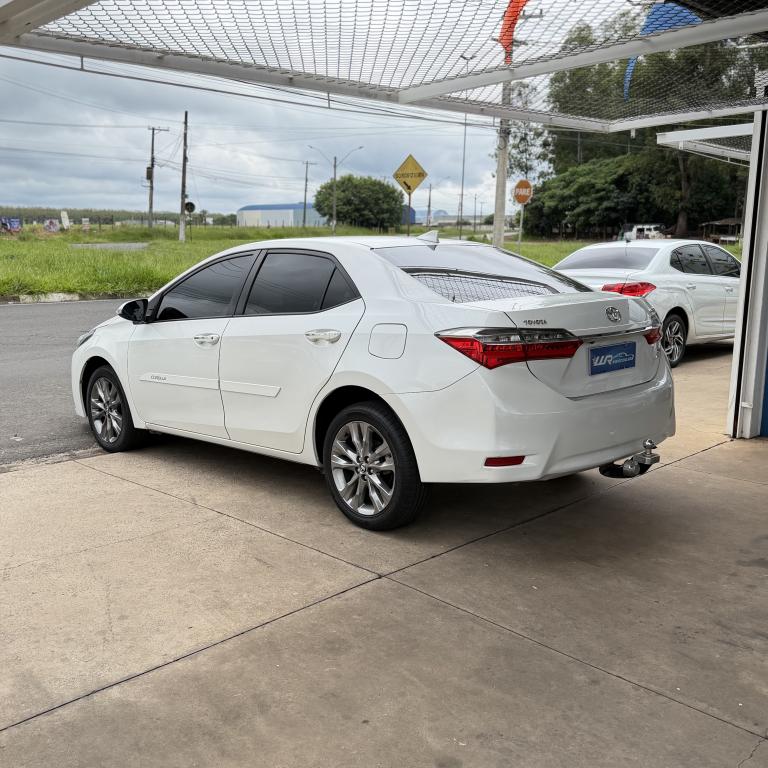 TOYOTA Corolla - Foto