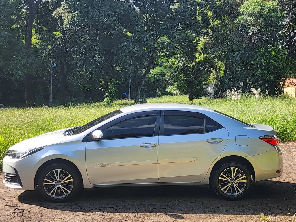 TOYOTA Corolla - Foto