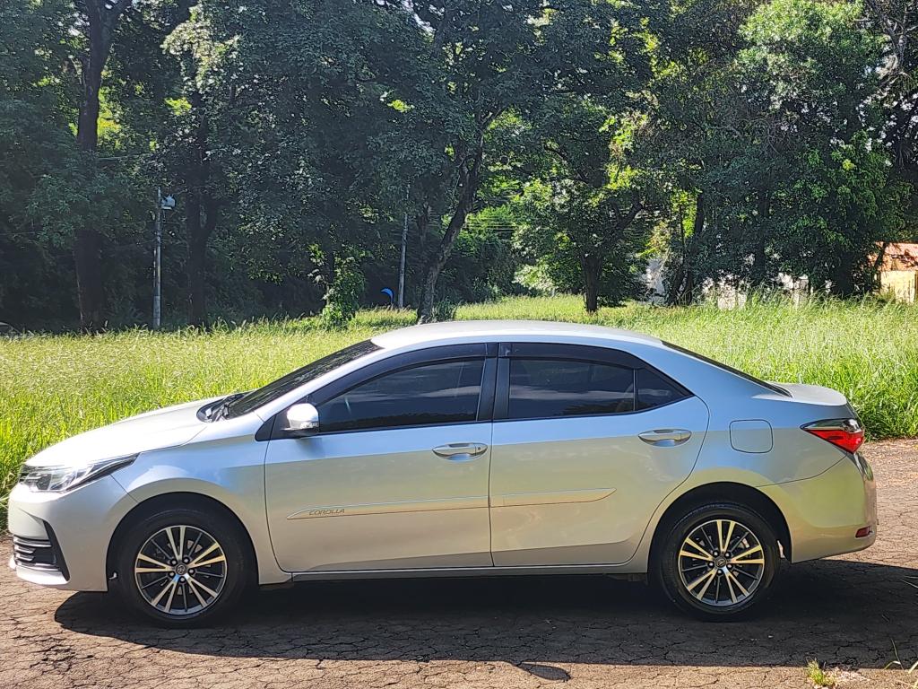 TOYOTA Corolla - Foto