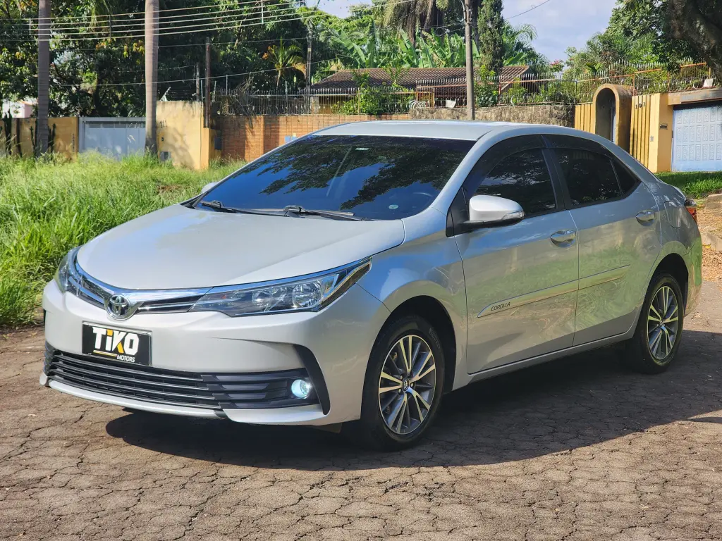 TOYOTA Corolla - Foto