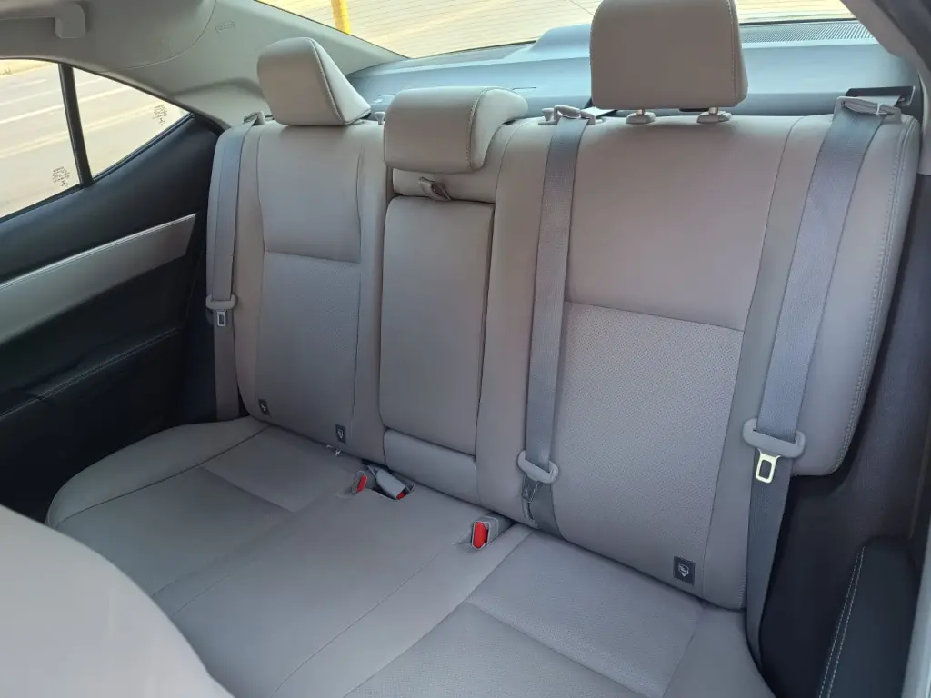 TOYOTA Corolla - Foto