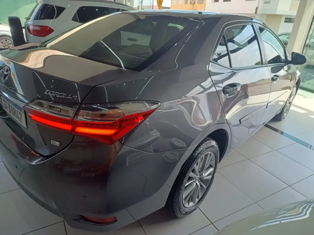 TOYOTA Corolla - Foto