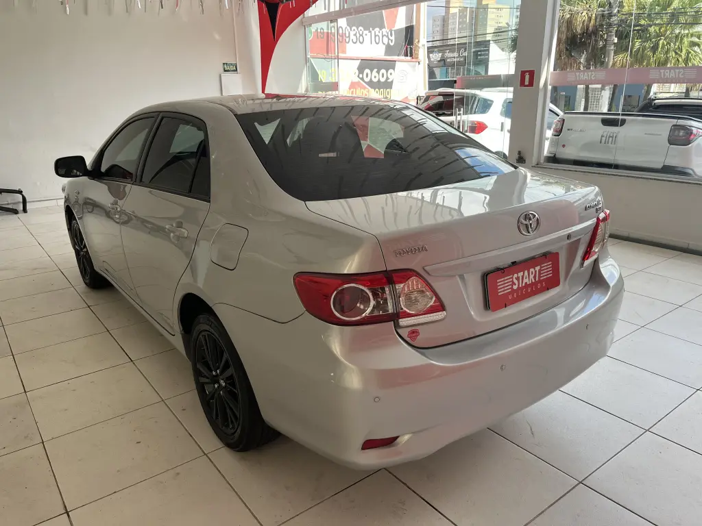 TOYOTA Corolla - Foto