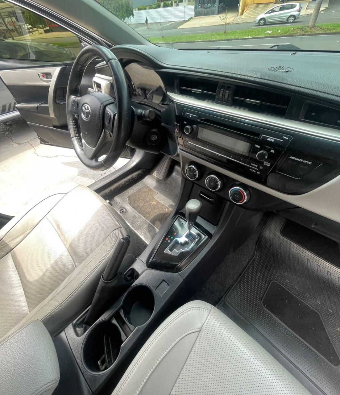 TOYOTA Corolla - Foto